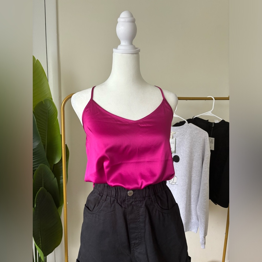 ❌SOLD❌ Express size S, color pink